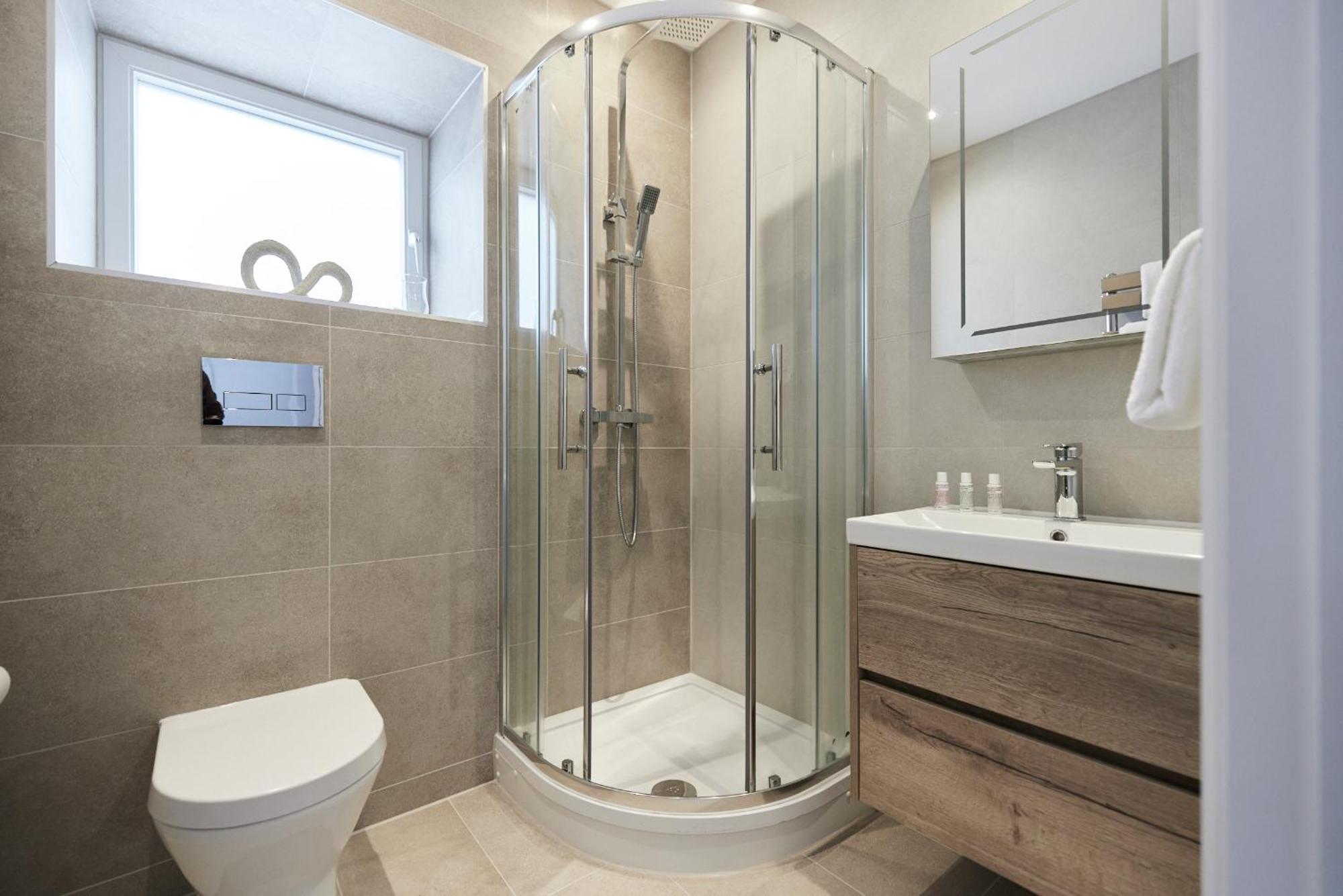 The Wembley Park Wonder - Charming 2Bdr Flat With Balcony Appartement Londen Buitenkant foto
